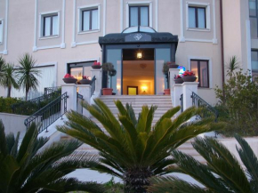 Гостиница Hotel San Giorgio  Кротоне